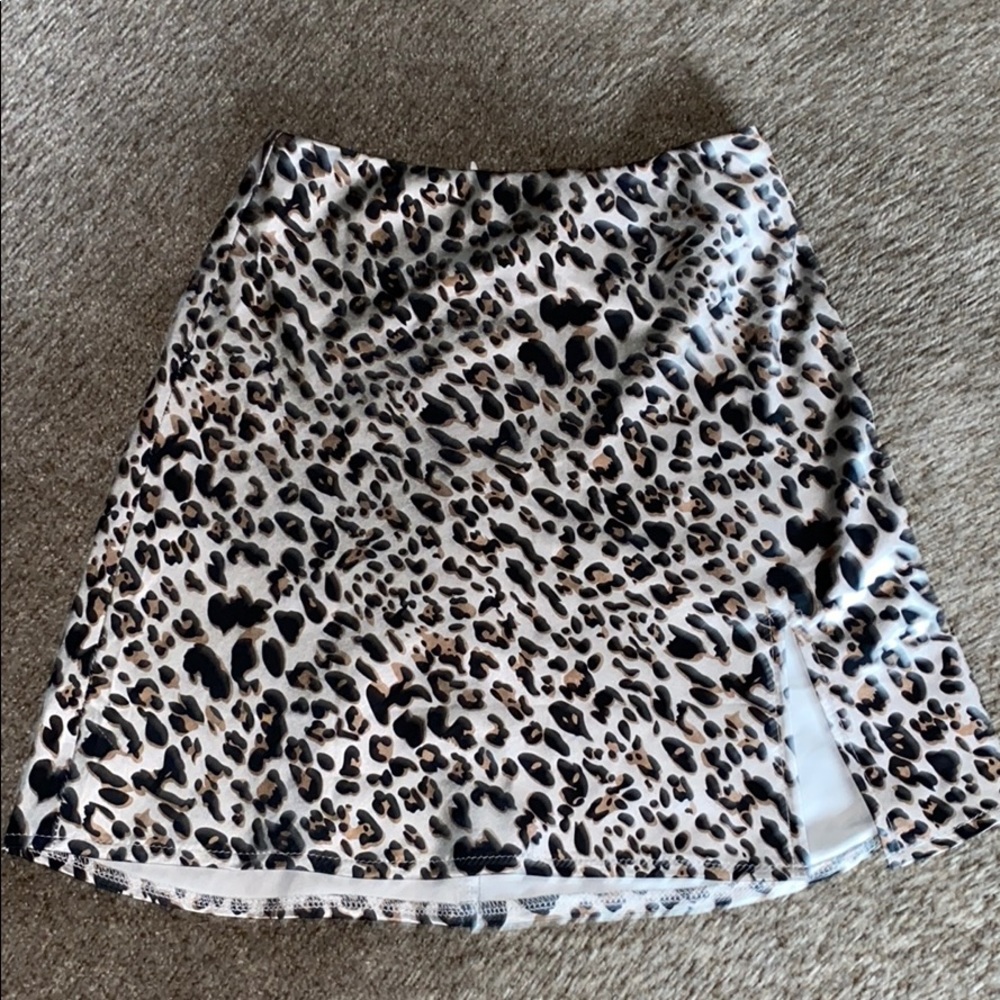 BRAND NEW NEVER WORN Princess Polly cheetah skirt